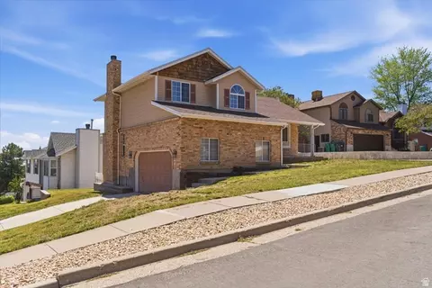 Exterior - 2144 E 3000 N, Layton, UT 84040 photo 3 of 7