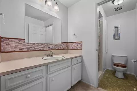 Bath - 867 E 7905 S, Sandy, UT 84094 photo 1 of 4