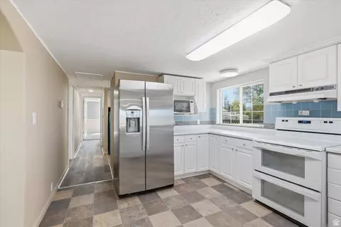 Kitchen - 371 W 9th S, Grace, ID 83241 photo 6 of 6