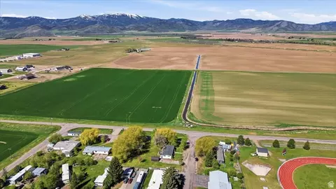 View/Area - 371 W 9th S, Grace, ID 83241 photo 4 of 10