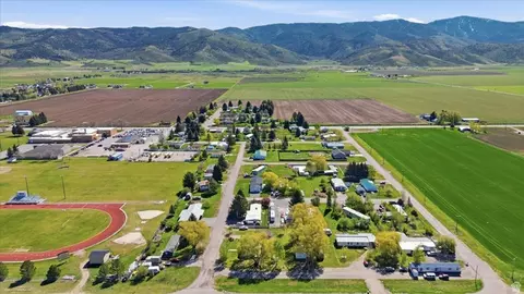 View/Area - 371 W 9th S, Grace, ID 83241 photo 8 of 10