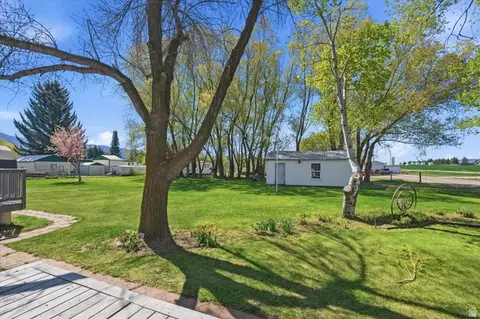 Exterior - 371 W 9th S, Grace, ID 83241 photo 2 of 10
