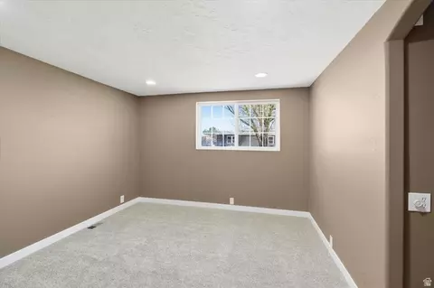 Bedroom - 371 W 9th S, Grace, ID 83241 photo 1 of 5