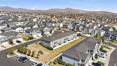View/Area - 7228 N Clover Leaf Ln, Eagle Mountain, UT 84005 photo 4 of 9
