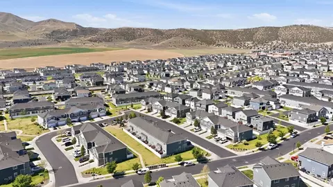 View/Area - 7228 N Clover Leaf Ln, Eagle Mountain, UT 84005 photo 6 of 9