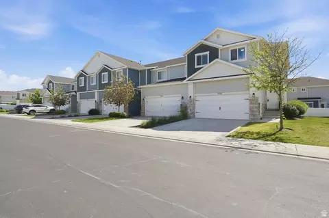 Exterior - 7228 N Clover Leaf Ln, Eagle Mountain, UT 84005 photo 2 of 3