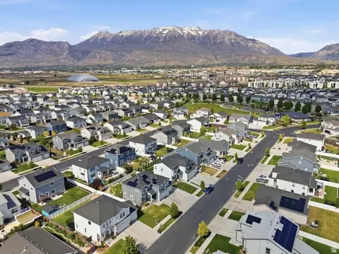 View/Area - 313 E 170 N, Vineyard, UT 84059 photo 3 of 9