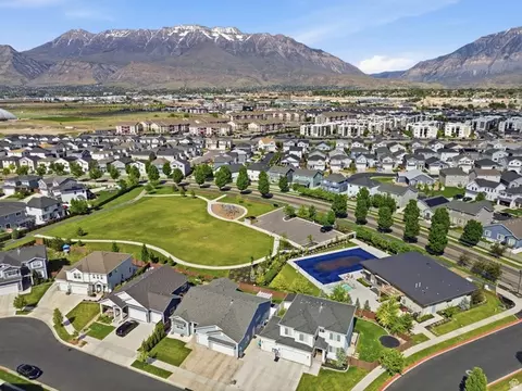 View/Area - 313 E 170 N, Vineyard, UT 84059 photo 2 of 9