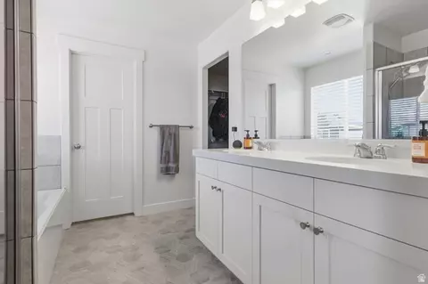 Bath - 313 E 170 N, Vineyard, UT 84059 photo 1 of 5