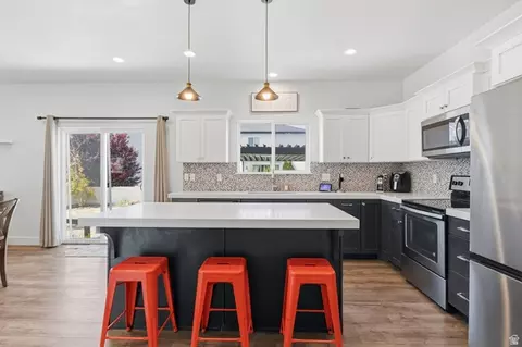 Kitchen - 313 E 170 N, Vineyard, UT 84059 photo 3 of 3