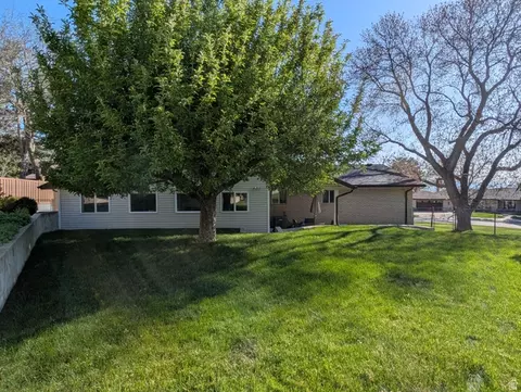 Exterior - 1411 E Millbrook Way, Bountiful, UT 84010 photo 4 of 7