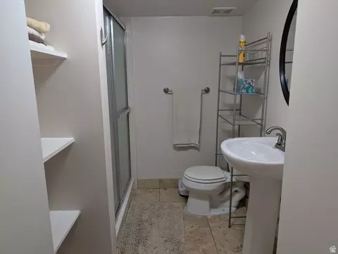 Bath - 1411 E Millbrook Way, Bountiful, UT 84010 photo 1 of 3