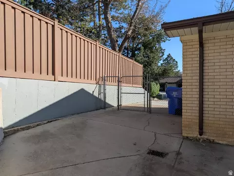 Exterior - 1411 E Millbrook Way, Bountiful, UT 84010 photo 6 of 7