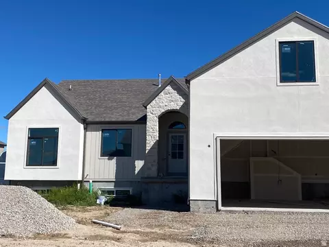 4676 W 75 N #401, West Point, UT 84015