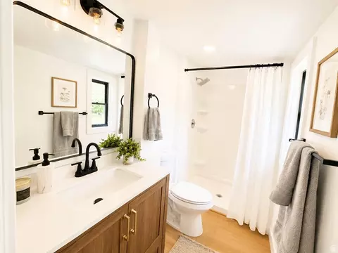 Bath - 740 S 900 E, Orem, UT 84097 photo 1 of 1