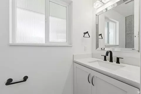 Bath - 121 N 300 E, Alpine, UT 84004 photo 5 of 5