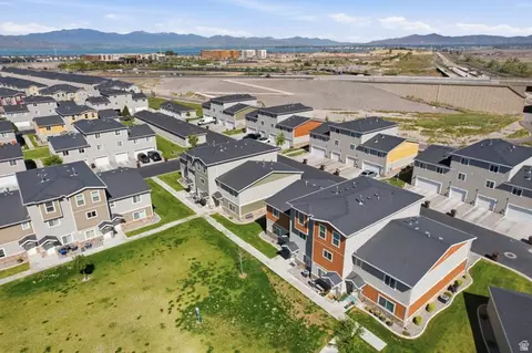 View/Area - 212 E 700 N, Vineyard, UT 84058 photo 2 of 5