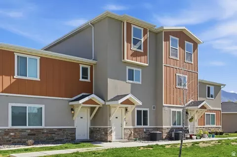 Exterior - 212 E 700 N, Vineyard, UT 84058 photo 11 of 12