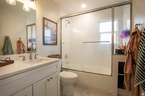 Bath - 167 E 200 N, Provo, UT 84606 photo 1 of 2