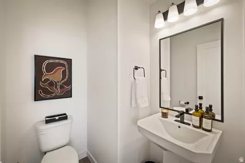 Bath - 4046 S Sandridge Dr W #3, Roy, UT 84067 photo 1 of 3