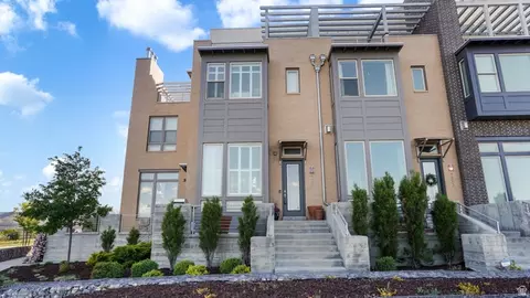 4491 W Daybreak Rim Way S, South Jordan, UT 84009