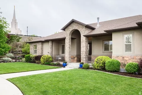 3962 W Farmingdale Ct S, South Jordan, UT 84009
