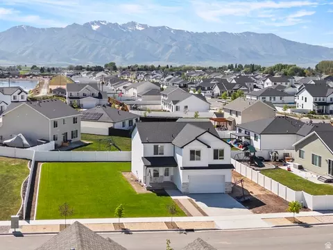 View/Area - 632 S 720 E, Hyrum, UT 84319 photo 1 of 7