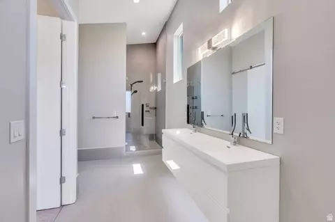 Bath - 7045 S 300 E, Midvale, UT 84047 photo 1 of 5