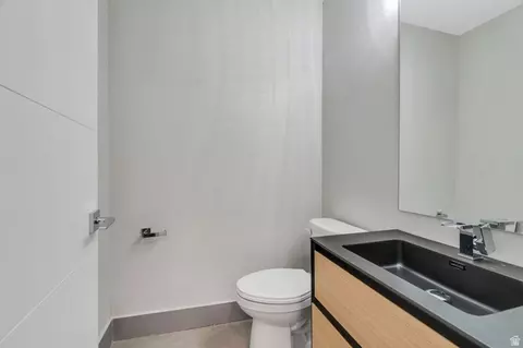 Bath - 7045 S 300 E, Midvale, UT 84047 photo 5 of 5