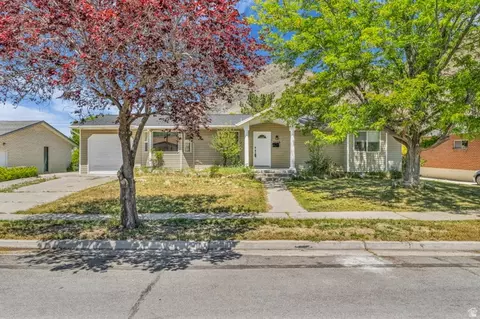 1035 E Hillcrest Dr, Springville, UT 84663
