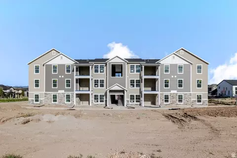 12718 S Polk Creek Ln #D201, Herriman, UT 84096