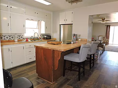 Kitchen - 33 W 100 S, Delta, UT 84624 photo 1 of 7