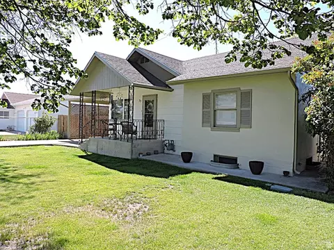Exterior - 33 W 100 S, Delta, UT 84624 photo 3 of 10