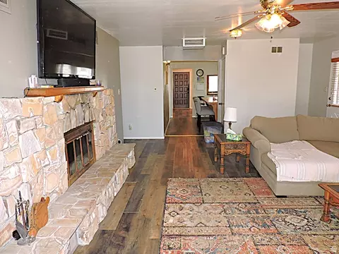 Living - 33 W 100 S, Delta, UT 84624 photo 6 of 6