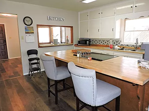 Kitchen - 33 W 100 S, Delta, UT 84624 photo 6 of 7