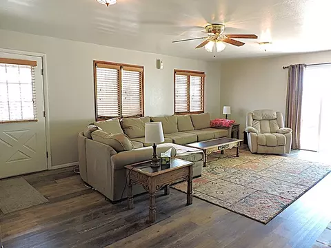 Living - 33 W 100 S, Delta, UT 84624 photo 1 of 6