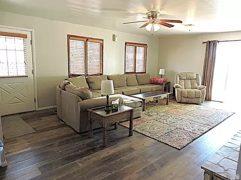 Living - 33 W 100 S, Delta, UT 84624 photo 2 of 6