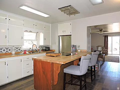 Kitchen - 33 W 100 S, Delta, UT 84624 photo 7 of 7