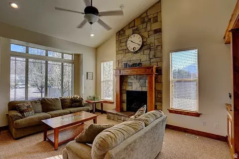 Living - 1279 W 1500 N, Mapleton, UT 84664 photo 3 of 5