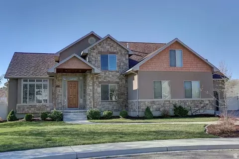 Exterior - 1279 W 1500 N, Mapleton, UT 84664 photo 2 of 8