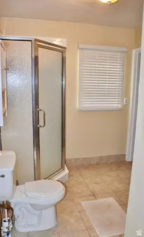 Bath - 1155 N 200 E, Orem, UT 84057 photo 3 of 3