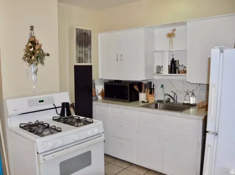Kitchen - 1155 N 200 E, Orem, UT 84057 photo 5 of 5