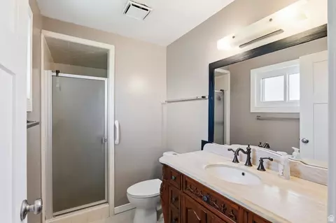 Bath - 418 E 300 N, Delta, UT 84624 photo 2 of 3