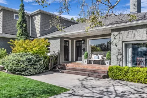 4179 S Holloway Dr, Holladay, UT 84124