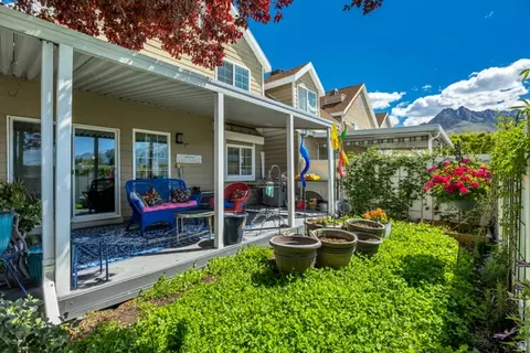 1496 E Spring Gate Dr, Holladay, UT 84117