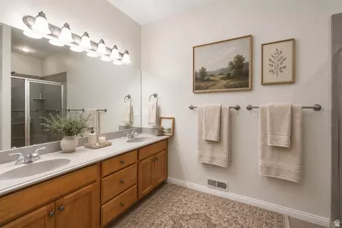 Bath - 839 E 5875 S, South Ogden, UT 84405 photo 1 of 6