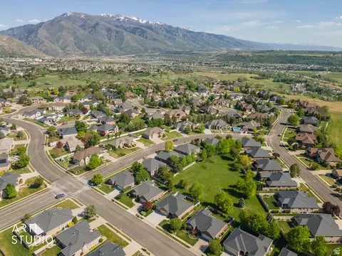 View/Area - 839 E 5875 S, South Ogden, UT 84405 photo 8 of 9