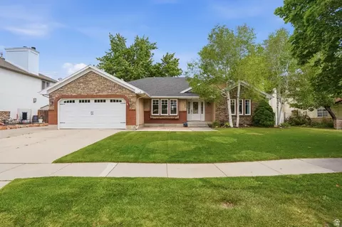 964 W Chesterbrook Cv, Murray, UT 84123