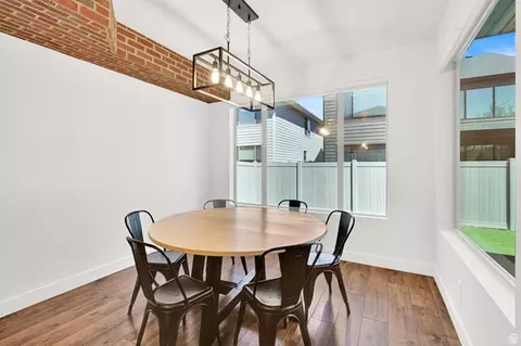 Dining - 952 W 1910 S, Syracuse, UT 84075 photo 2 of 3
