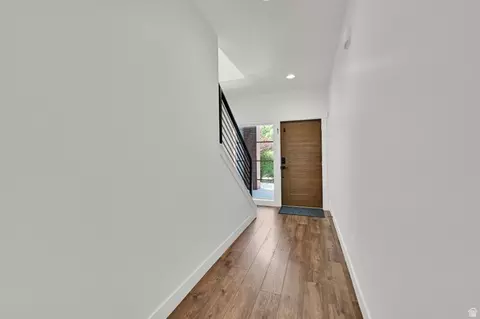 Entry Way - 952 W 1910 S, Syracuse, UT 84075 photo 2 of 3